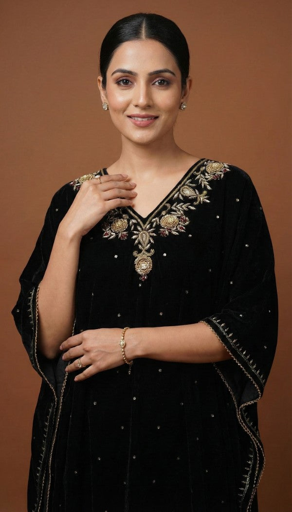 Velvet Anti-fit Zardozi Kaftan