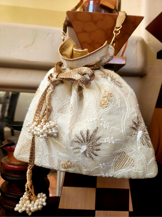 Natural Chikankari Potli