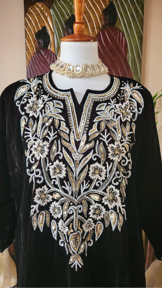 Noorani Velvet Zardozi Kurta