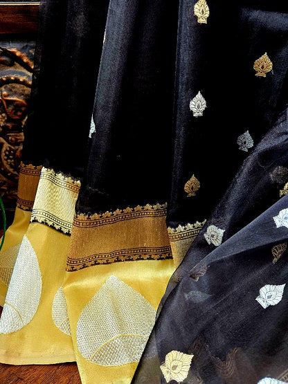 Black Gold Khadiyal Organza Banarsi Saree