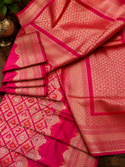 Sweet Pink Gorgeous Katan Silk Banarsi Saree