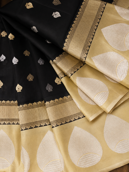 Black Gold Khadiyal Organza Banarsi Saree
