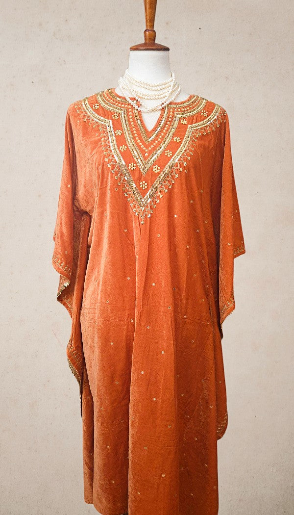 Velvet Anti-fit Zardozi Kaftan
