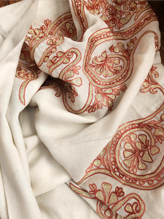 Ivory Woolen Zardozi Stole